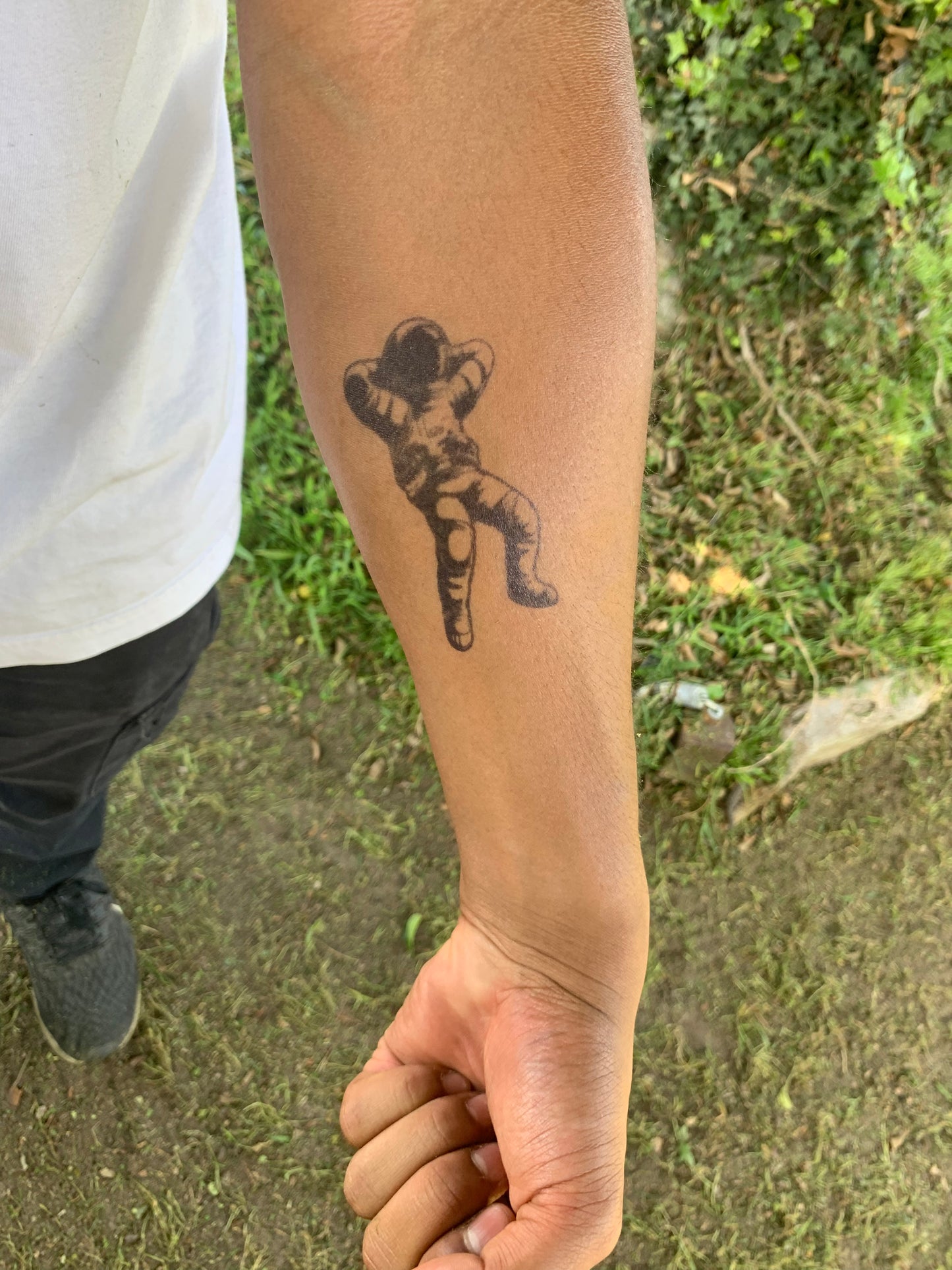 Astronaut Tattoo | 2 Week Temporary Tattoo | Semi Permanent Tattoo | Plant Based Vegan Tattoo | Space Tattoo | Festival Tattoo | Planet Tattoo | Gift Idea
