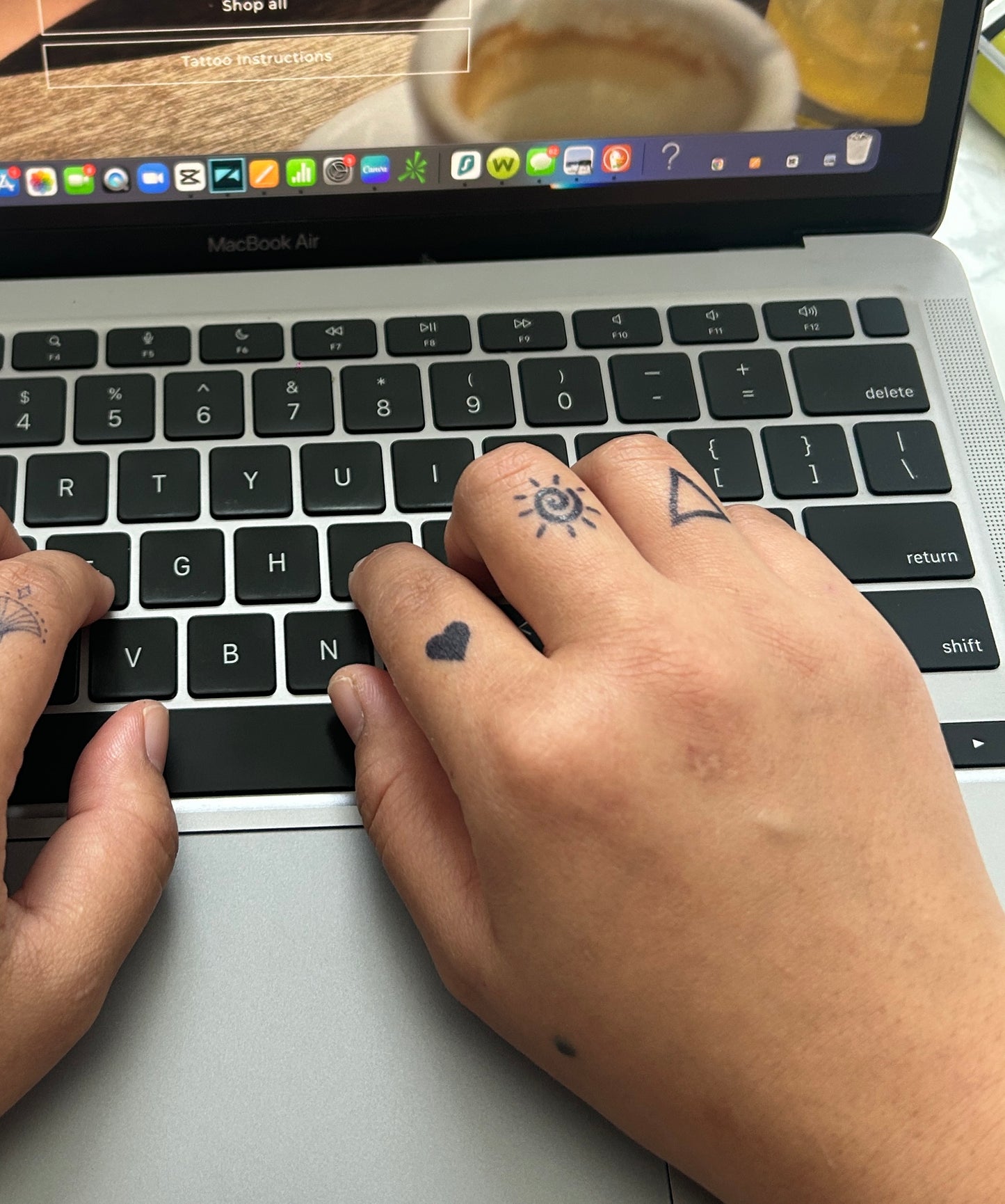 Finger Tattoo | 2 Week Temporary Tattoo | Plant Based Vegan Tattoo | Dainty Tattoo | Cute Tattoo | Festival Tattoo | Matching Tattoo | Gift Idea | Temporary Tattoo